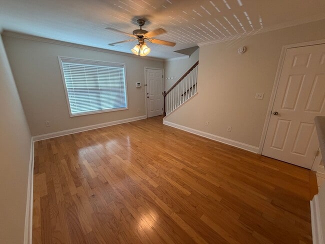 Building Photo - 105 Whitehead Rd