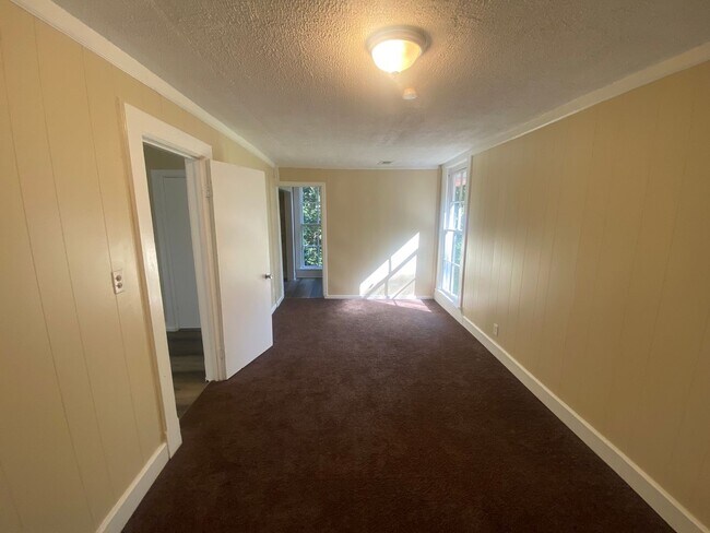 Building Photo - **ON HOLD**3 Bedroom / 2.5 Bathroom Home for Rent in East Columbus, GA***