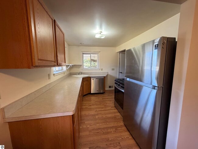 Building Photo - 8334 M-113