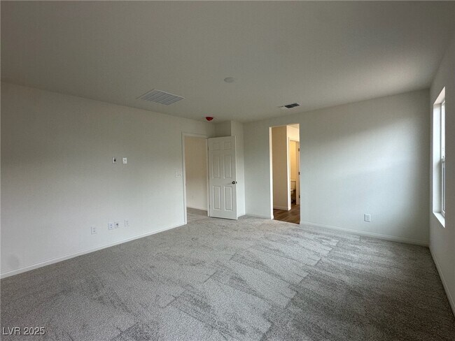 Building Photo - 9613 Hinson St