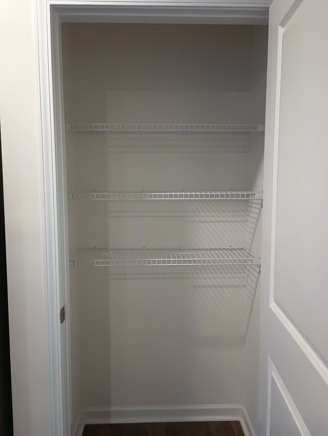 Building Photo - 1144 Aspen Ter