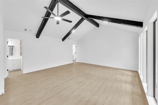 Building Photo - 13826 Wooded Creek Ct