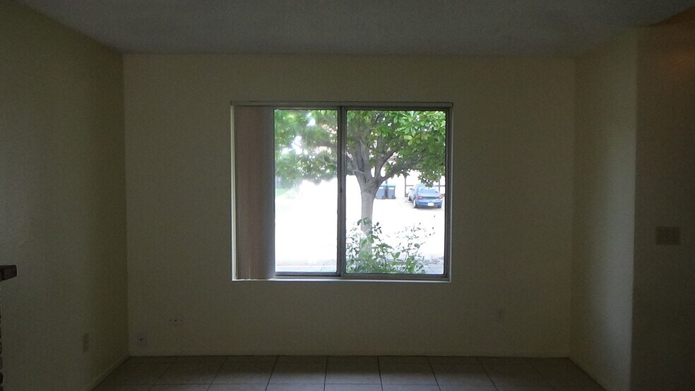 Building Photo - 1117 Seabreeze Way