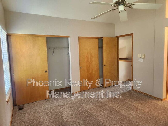 Building Photo - 1306 Lambert Cir