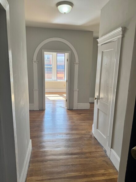 Building Photo - 38 Hemenway St