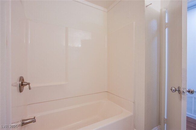 Building Photo - 6726 Paljay Ct