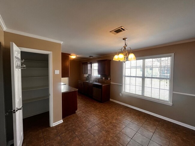 Building Photo - 3/2 in Sherwood