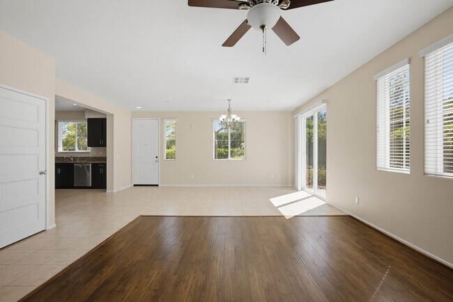 Building Photo - 42910 Avenida Amistad
