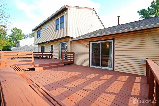 Building Photo - 19 Wetherhill Way