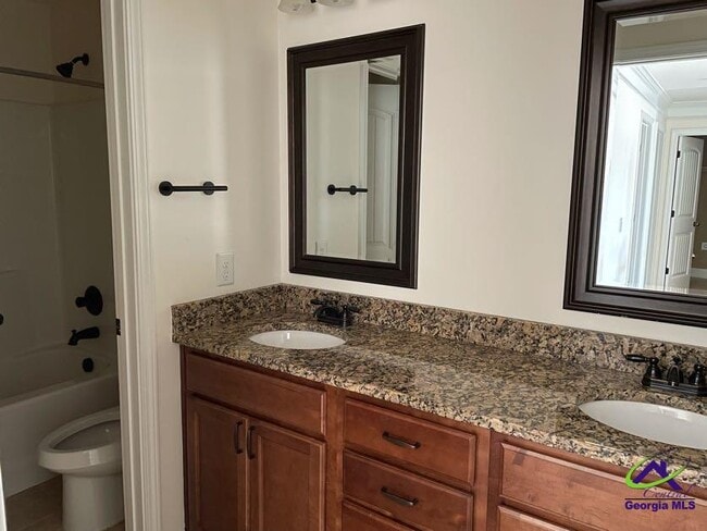 Building Photo - 121 Regency Ct