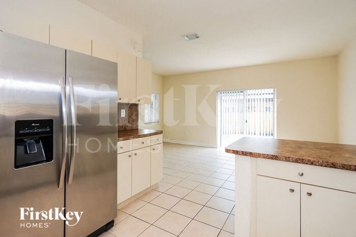 Building Photo - 15464 SW 18th Ln