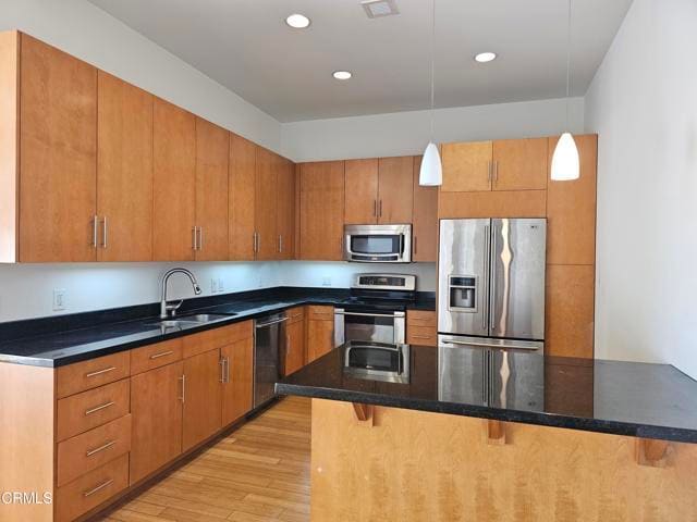 Building Photo - 3223 W 6th St