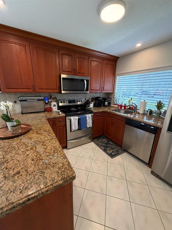 Building Photo - 699 Deer Creek Corona Way