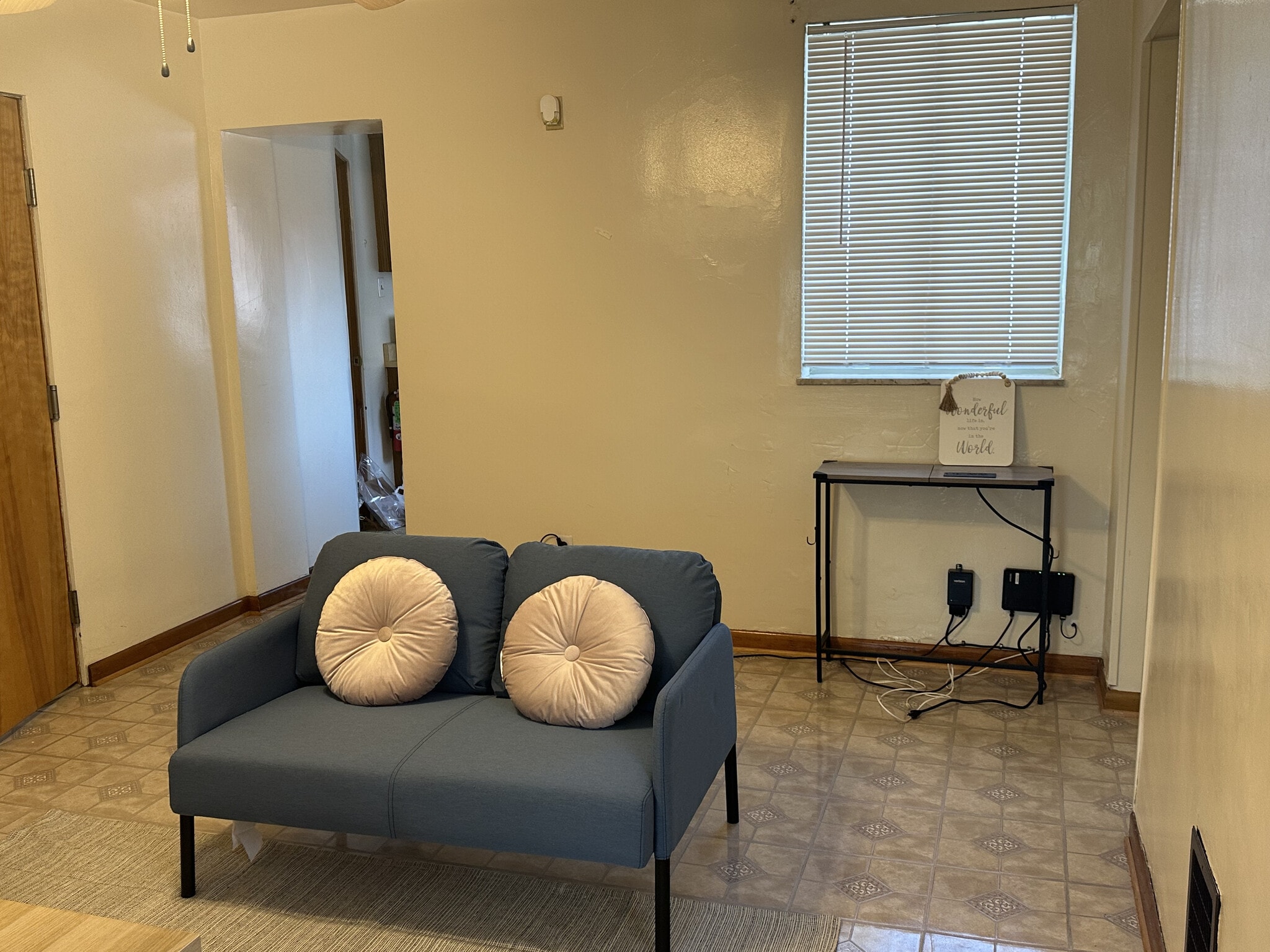 Building Photo - 10 Oakland Sq