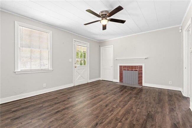 Building Photo - 5263 Border Dr S