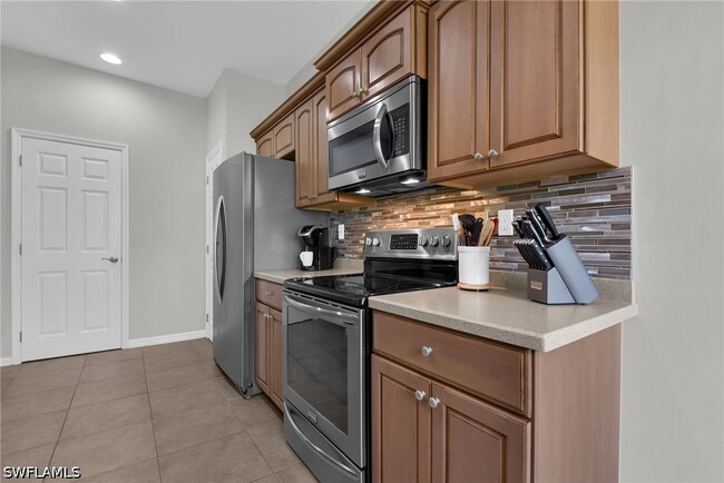 Building Photo - 12870 Carrington Cir
