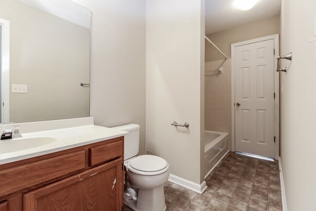 Building Photo - 3998 Oak Glenn Dr