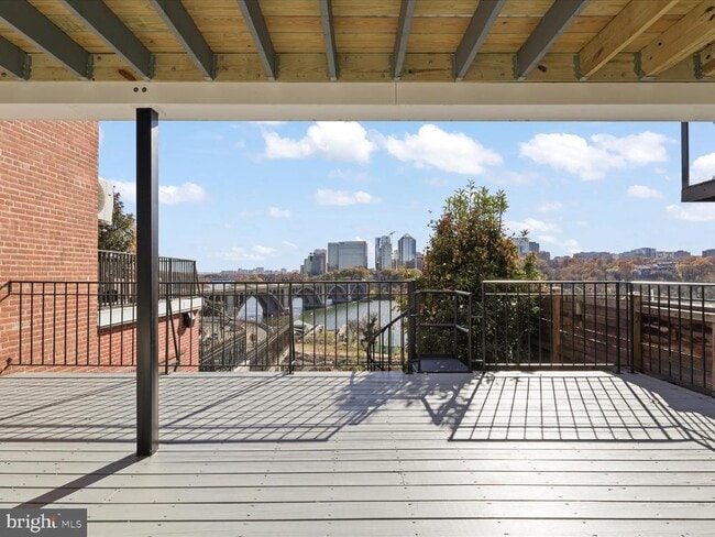 Building Photo - 3604 Prospect St NW