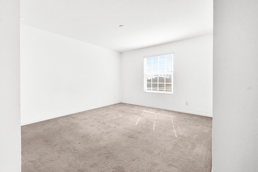 Building Photo - 271 Annabelle Way