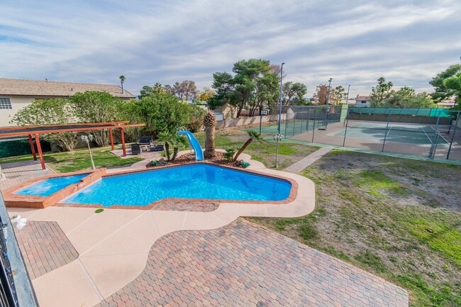 Building Photo - 6845 Coley Ave