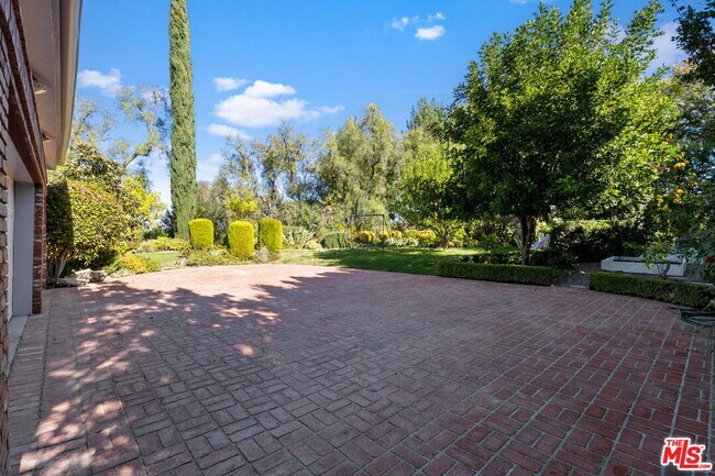 Building Photo - 4548 Ellenboro Way