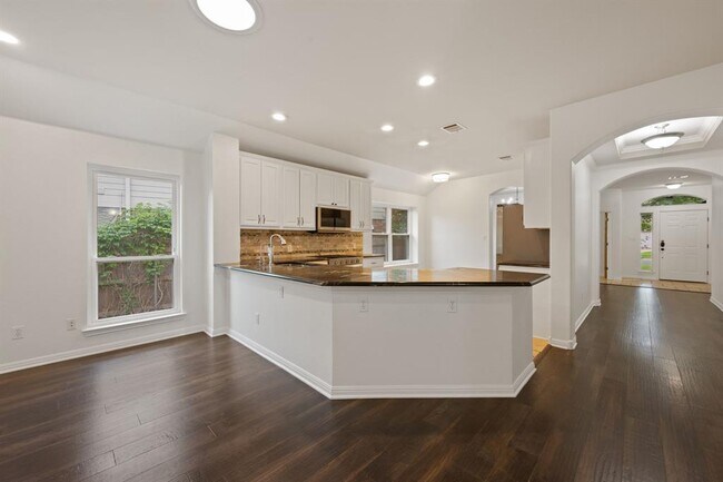 Building Photo - 8113 Campeche Bay Pl