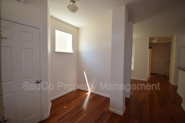 Building Photo - 20789 SW Murphy Ln