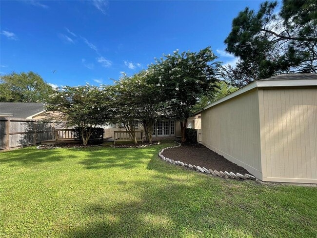 Building Photo - 12350 Attlee Dr