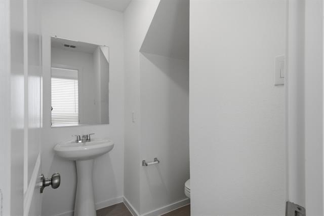 Building Photo - 6307 Sandpiper Ln