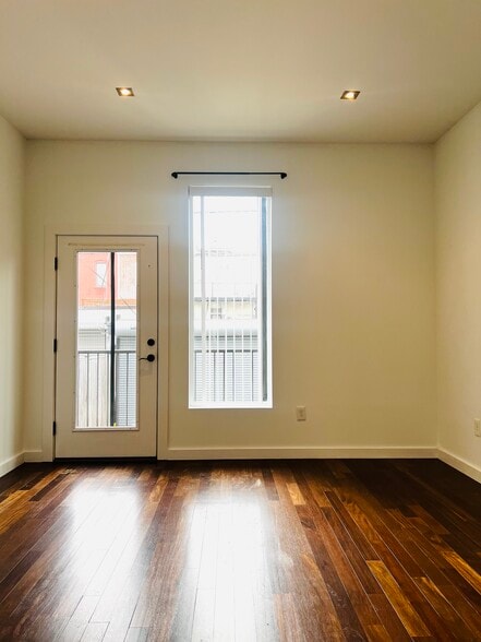 Building Photo - 40 Randolph Pl NW