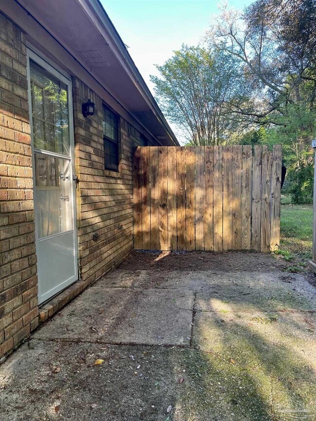 Building Photo - 6453 Maddox Rd