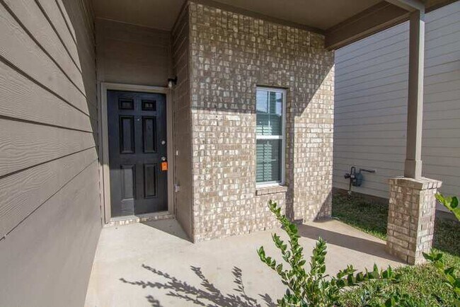 Building Photo - 18614 Queesborough Creek Rd