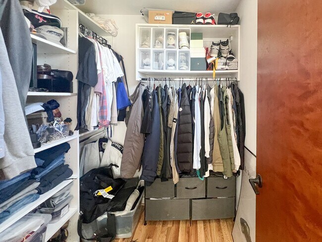 Building Photo - 3bd/2ba Seattle Townhome