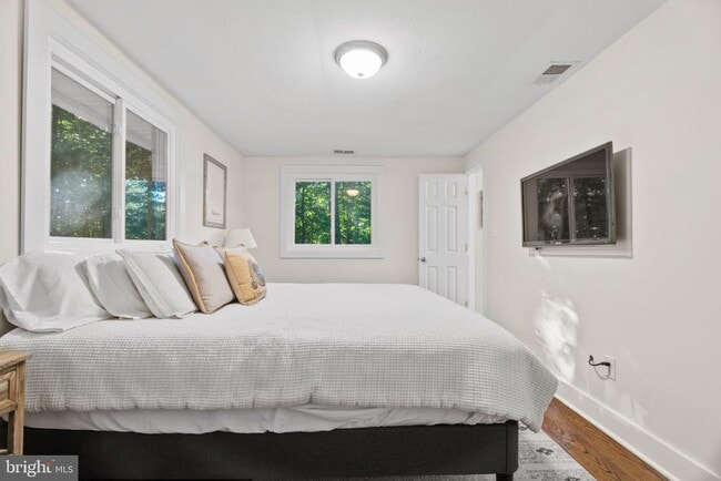 Building Photo - 14827 Old Frederick Rd