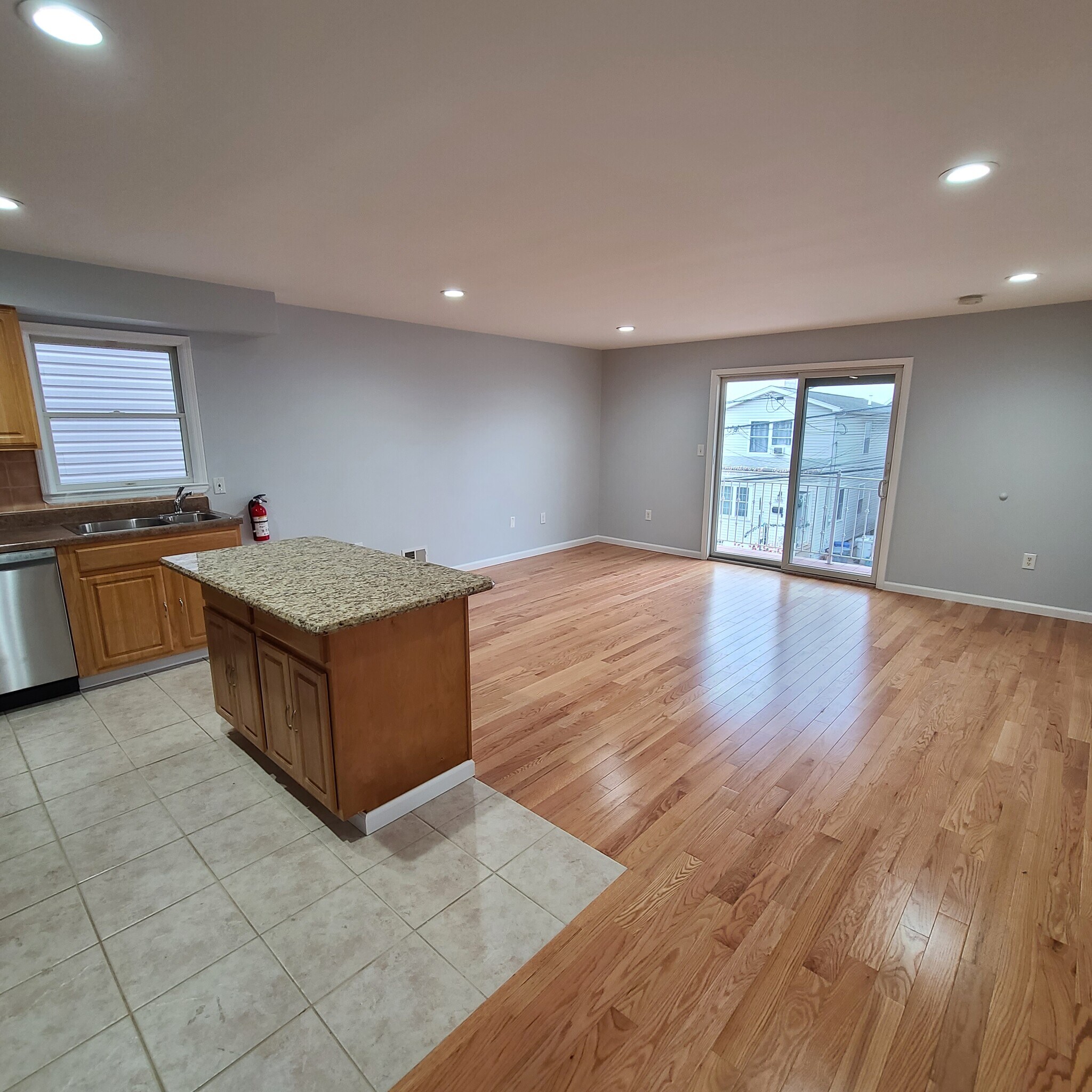 Open Layout - 5206 Cottage Ave
