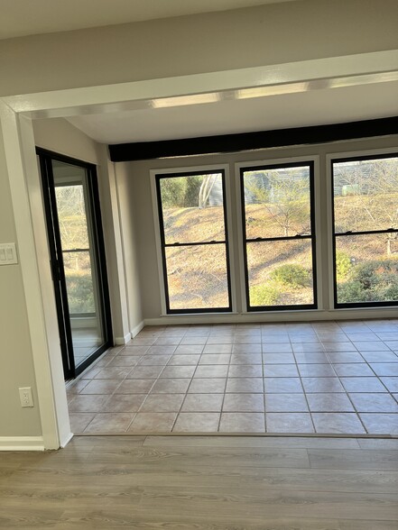 SunRoom/Office - 67 Forrest Pl