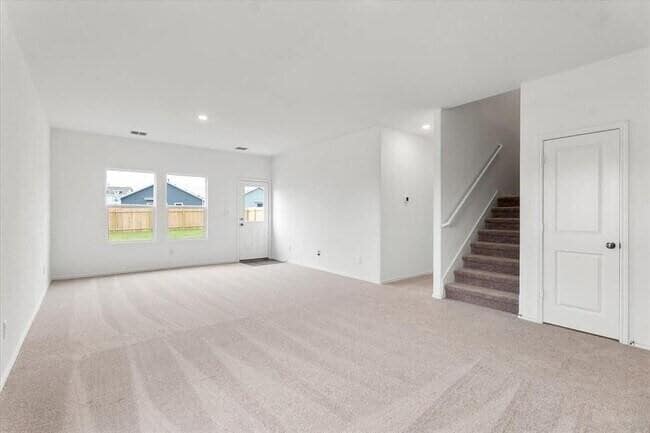 Building Photo - 2405 Sunray Ct