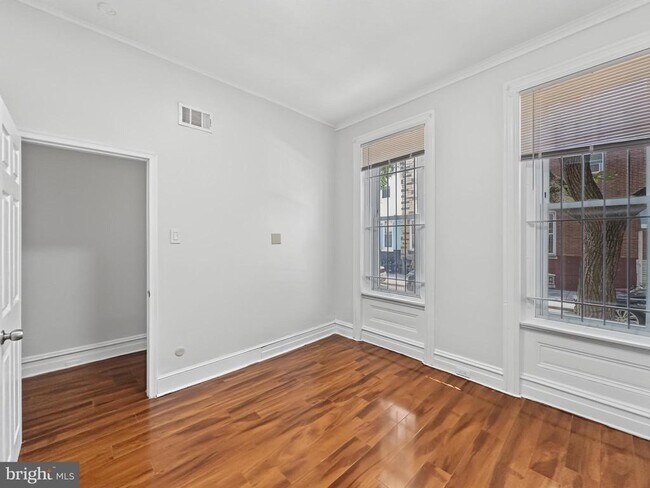 Building Photo - 2023 N Gratz St