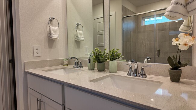 Building Photo - 14312 Grey Pointe Ct