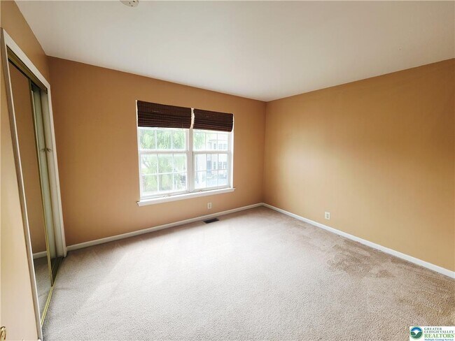 Building Photo - 236 Lenape Trail