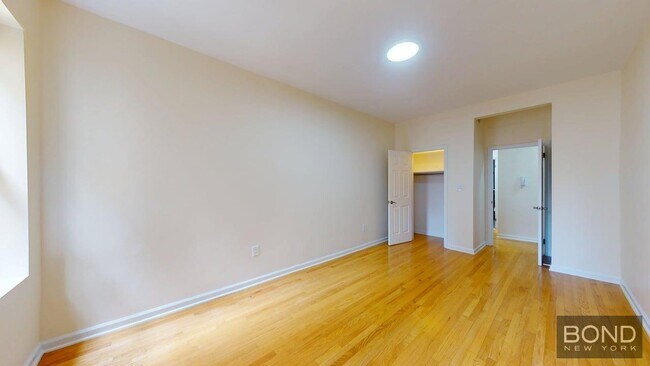 Building Photo - 605 W 170th St