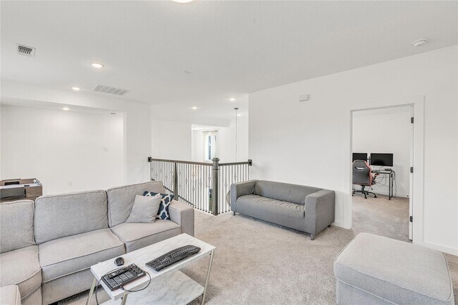 Building Photo - 516 Ahern Ct