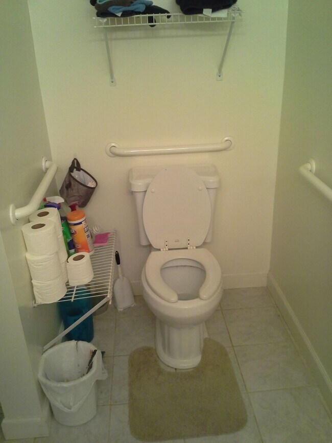 Building Photo - Cheeseplant Apartments