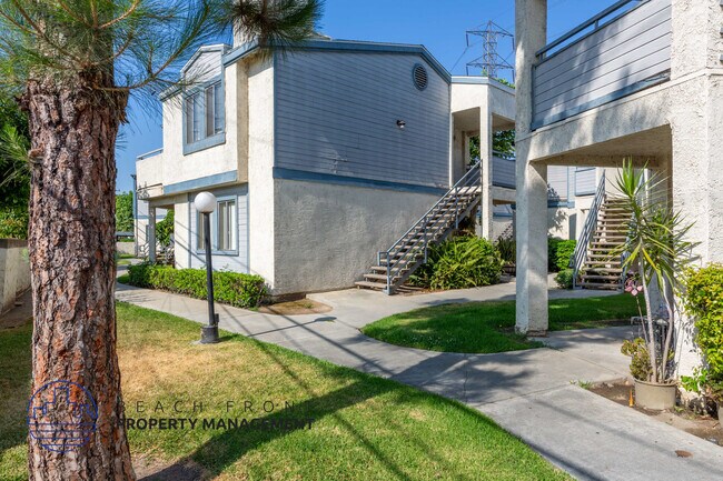 Building Photo - 7739 Bradwelll Ave.