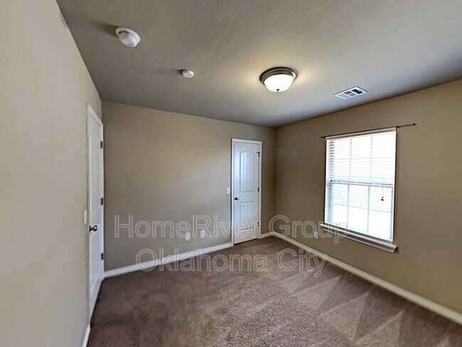Building Photo - 2924 NW 181st St
