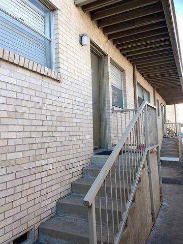 Building Photo - 11110 Valleydale Dr