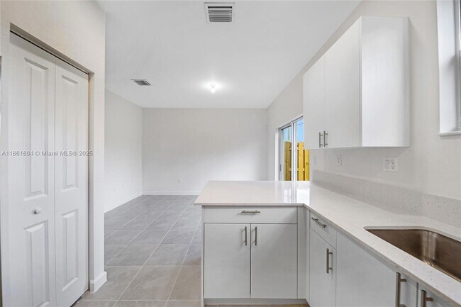 Building Photo - 28871 SW 162nd Ct