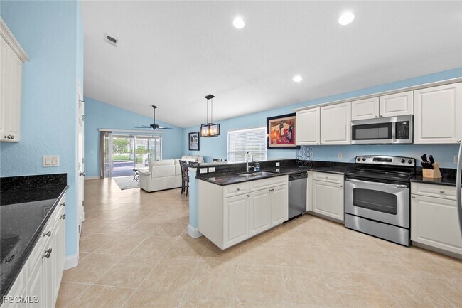 Building Photo - 15817 Beachcomber Ave