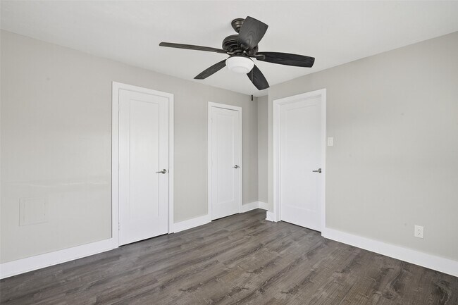 Building Photo - 6832 Avenue I
