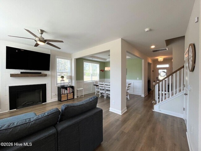 Building Photo - 158 Rocking Horse Ln